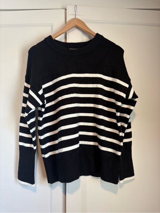 Philosophy Sweaters - Philosophy Black and White Pullover Sweater